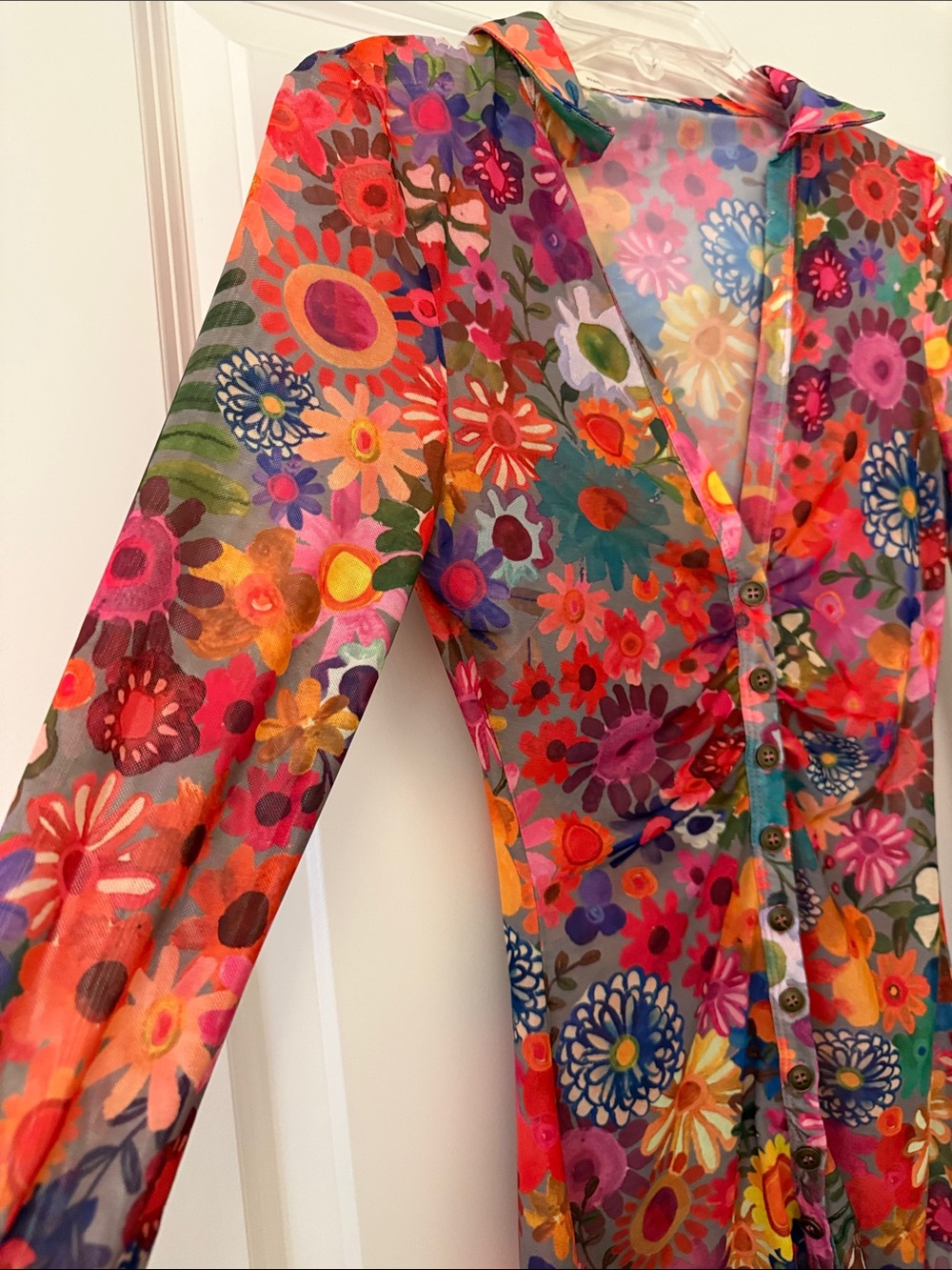 Natural Life sheer Floral Multicolor Long-Sleeve Button Front Top size S - Picture 4 of 5